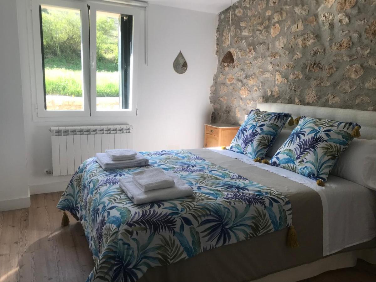 El Pecu Casa Rural Starfamiliar Bustillo Del Paramo Eksteriør bilde