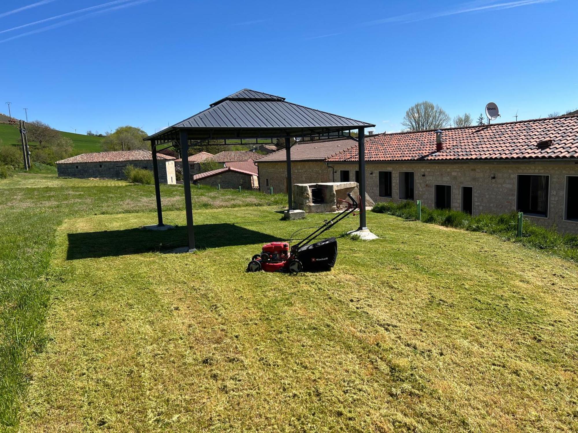 El Pecu Casa Rural Starfamiliar Bustillo Del Paramo Eksteriør bilde